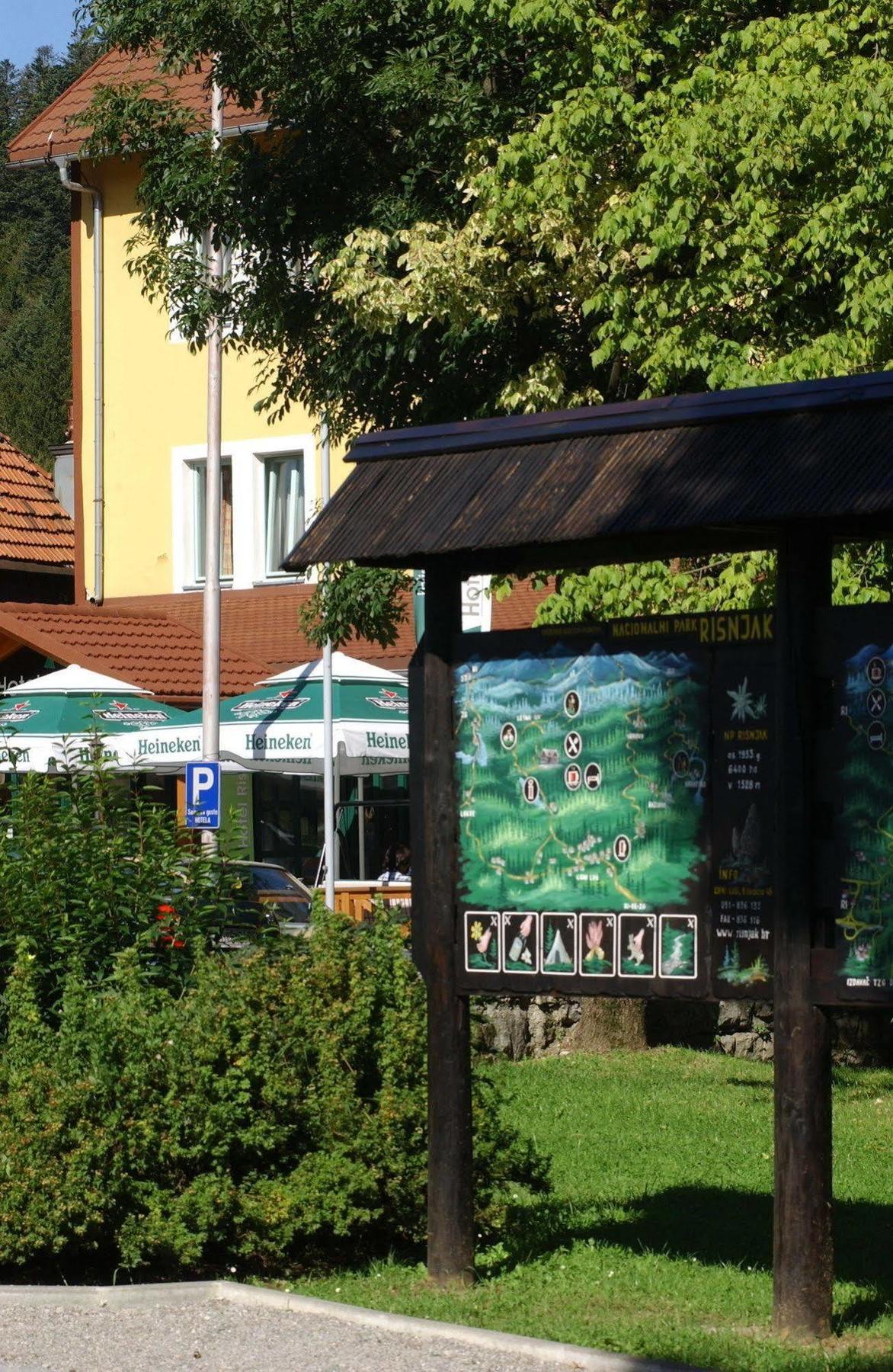 Hotel Risnjak Delnice Exterior foto