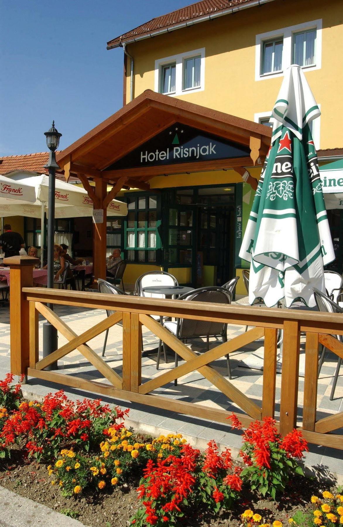 Hotel Risnjak Delnice Exterior foto