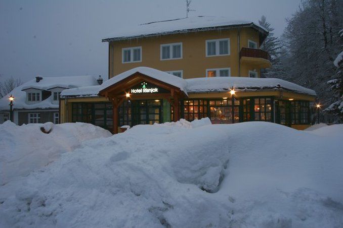 Hotel Risnjak Delnice Exterior foto