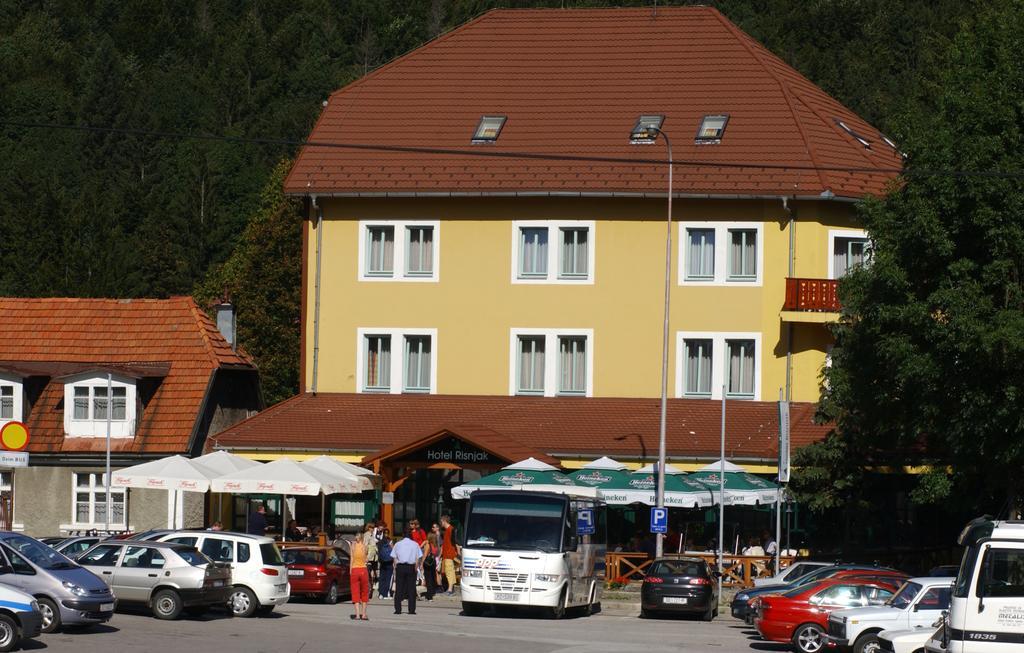 Hotel Risnjak Delnice Exterior foto